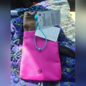 Play foreward cross body pouch lululemon